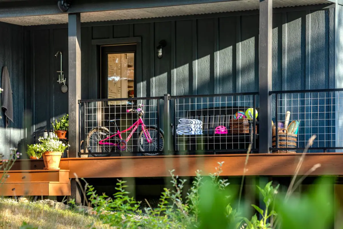 HDR deck railing scene