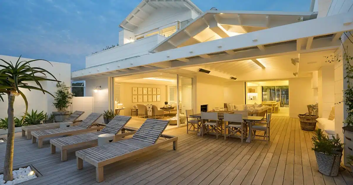 Enhancing Curb Appeal with a Stunning Front Porch Deck